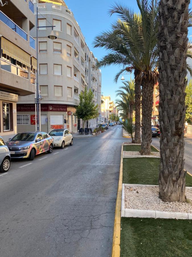 Homely Apartments Habaneras Torrevieja Eksteriør billede